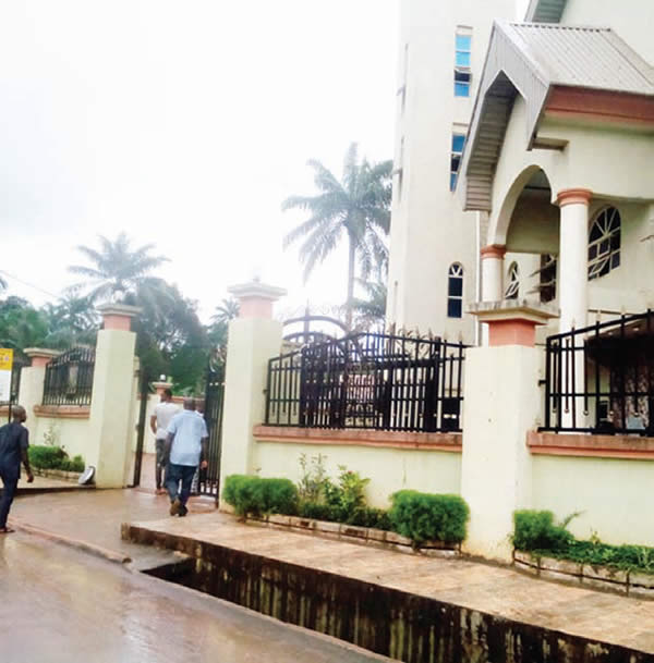 Unknown Gunmen Attacks Catholic Church In Anambra, 11 Dead, Others Injured Unknown Gunmen Attacks Catholic Church In Anambra, 11 Dead, Others Injured