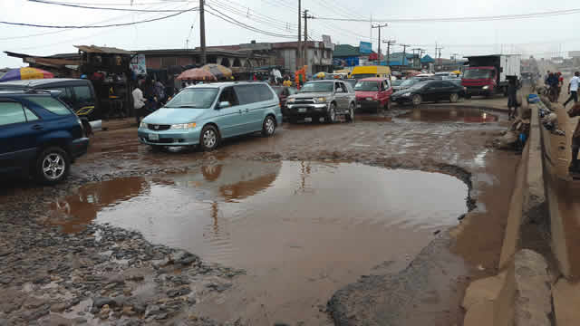 Lagos-Abeokuta Expressway: Shame of a federal road